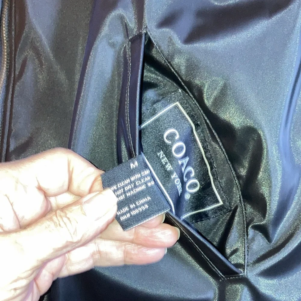 COACO NEW YORK like new rev. br. faux fur w/vert. stripes  and blk $39 - Picture 9 of 11